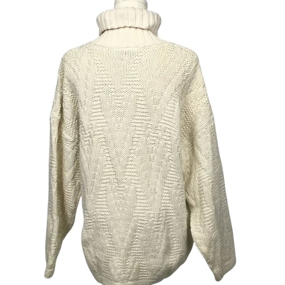 ✨ Tristan & Iseut Cream Turtleneck Sweater - Chic & Cozy Elegance! ✨ - Picture 2 of 4